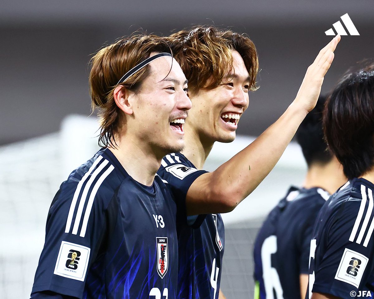 ワールドカップカタール2022開幕戦来場者限定スーベニアセット　おまけ付 61JZd3f3T2L._AC_UF350,