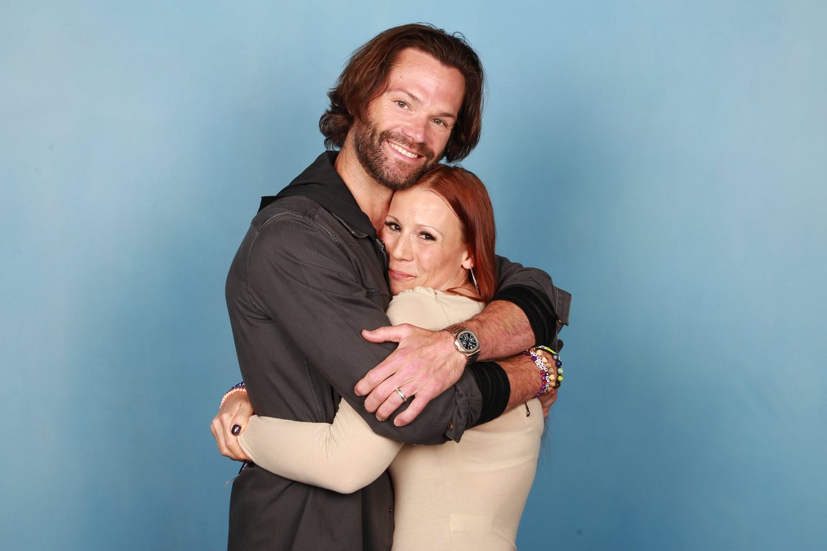 First Jared hug of 2025 vs Last Jared hug of 2025 ❤️