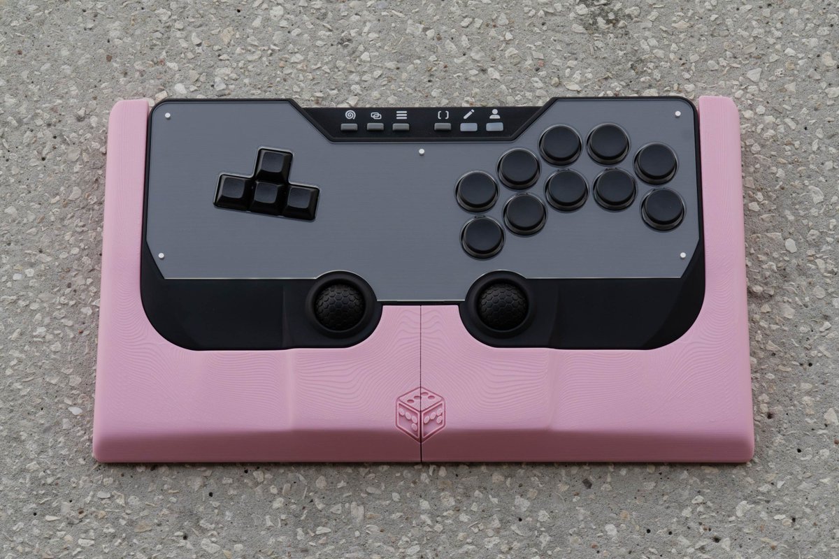 CheatboxProject's tweet image. Almost ready for launch! These SWORL Footsies will be limited at launch, but now that I've got these new colors dialed in to my standards it should be much easier to keep stocked.