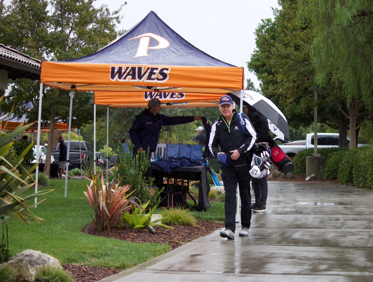 Pepperdine Waves Baseball FINDS A WAY! The Patrick Rooney Memorial Golf Tournament was one for the ages! Honor, Legacy, Community, and Commitment. Thank you to everyone for the support of our @pepperdinebase program. See you next year! #MakingWaves 🌊