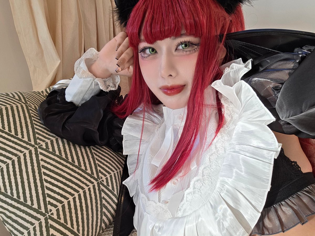 자기야.. 일어났어?
왜 또 칭얼거려~