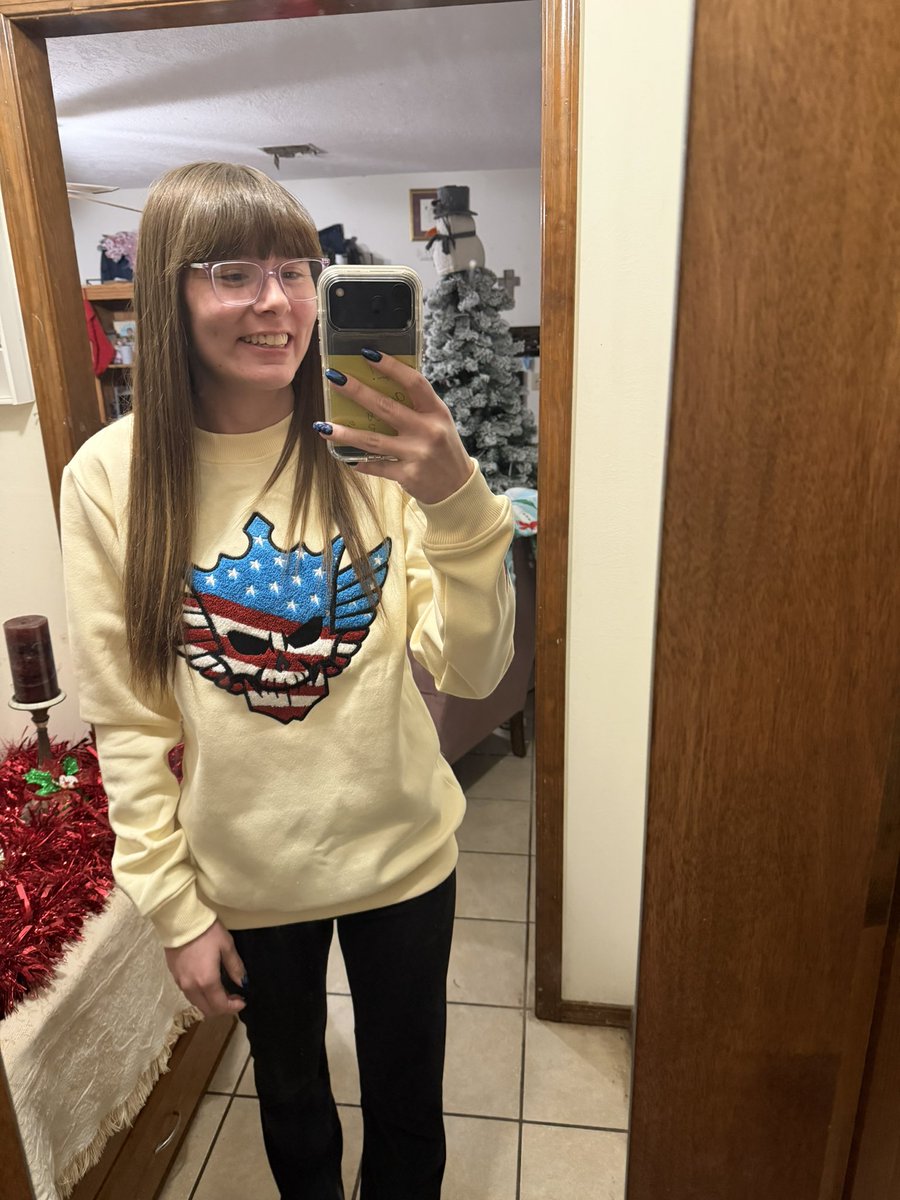 MadisonTorrez16's tweet image. LOVE @CodyRhodes so cozy! Ready for the cold weather 🩵