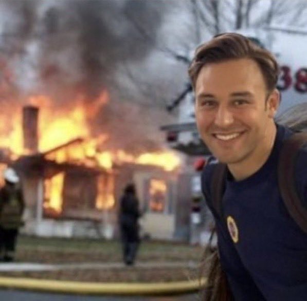 _118problems's tweet image. ever think about how Buck and tmmy broke up three different times and every one of them was because of Eddie?