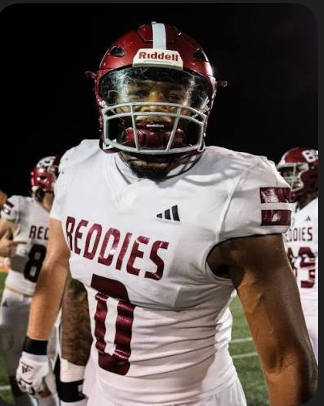 Lakaiden22's tweet image. Blessed and Honored to receive my 4th offer from @ReddiesFB Thanks @_CoachRoss for stopping by to offer me @Coach_LaFavers @CoachKScholz @3_AM_26