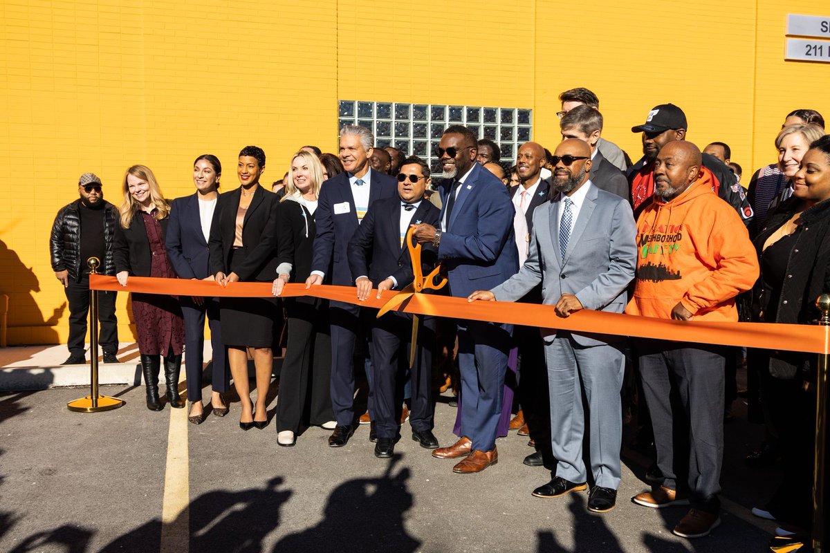 BlockClubCHI's tweet image. Xchange Chicago, an innovation and tech hub, is bringing jobs for locals to Greater Grand Crossing. blockclubchi.co/4oOntn6