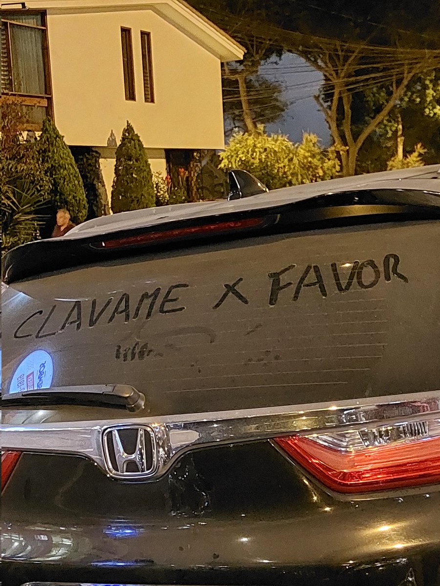 soyalecavag's tweet image. 