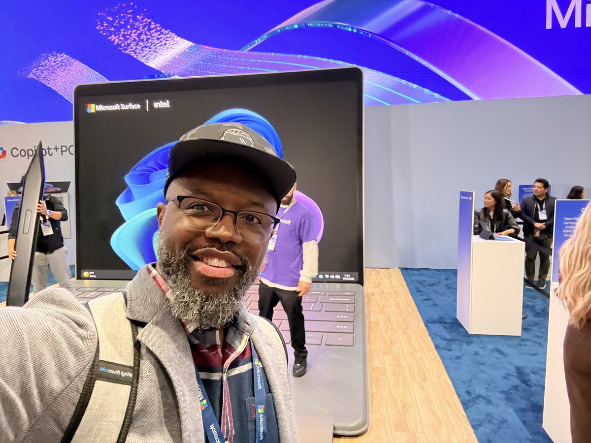 Statikfaze's tweet image. Microsoft is doing big things in AI! #surfaceforbusiness #msignite #intelinside