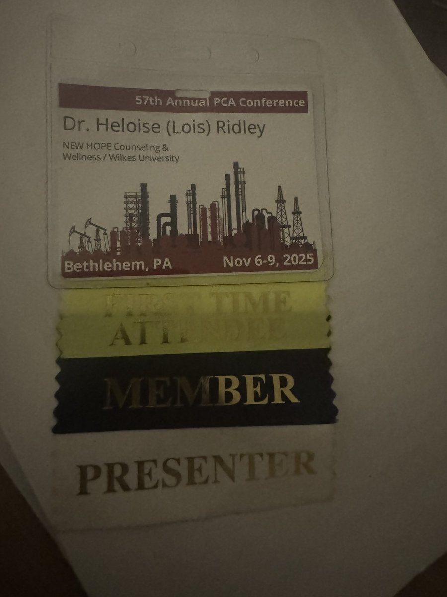 HeloiseRidley's tweet photo. Great opportunity to share at the 57th Pennsylvania Counseling Association Conference this year. I experienced a rich collection of clinical wisdom and togetherness time with therapists from around the state. 🥰 loved it! https://t.co/U4aeGri5rY