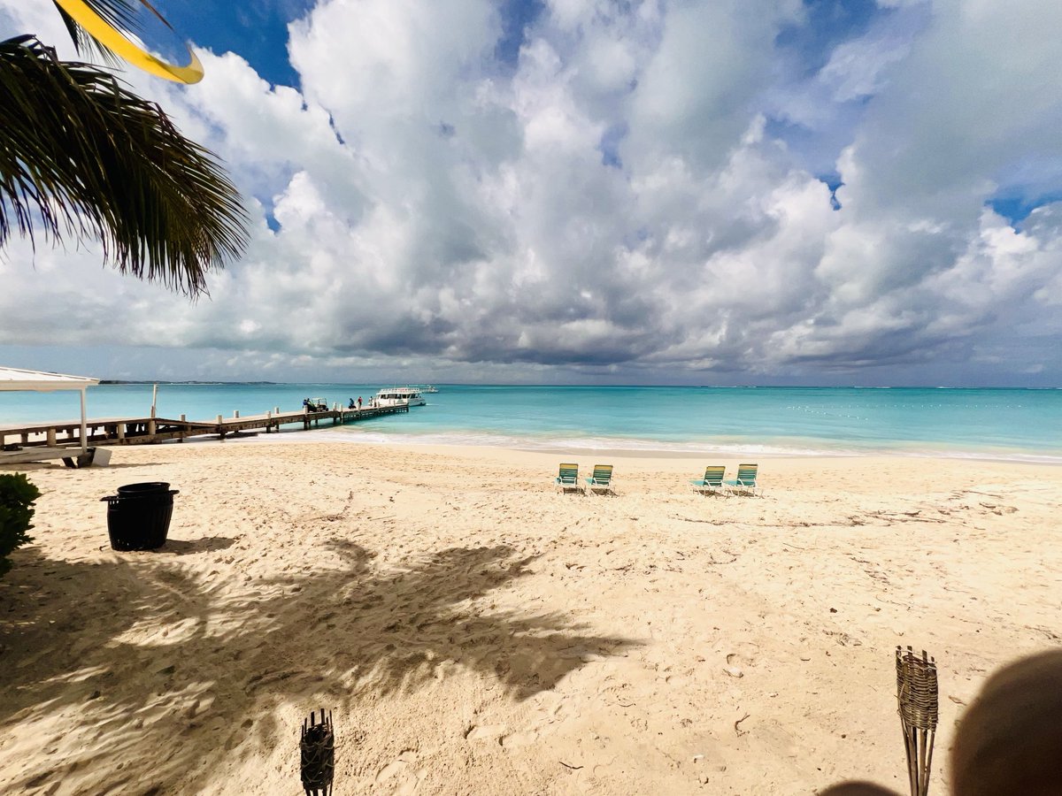 JaySprayz's tweet photo. A storm that’s relaxing. https://t.co/gItyCtjjoJ