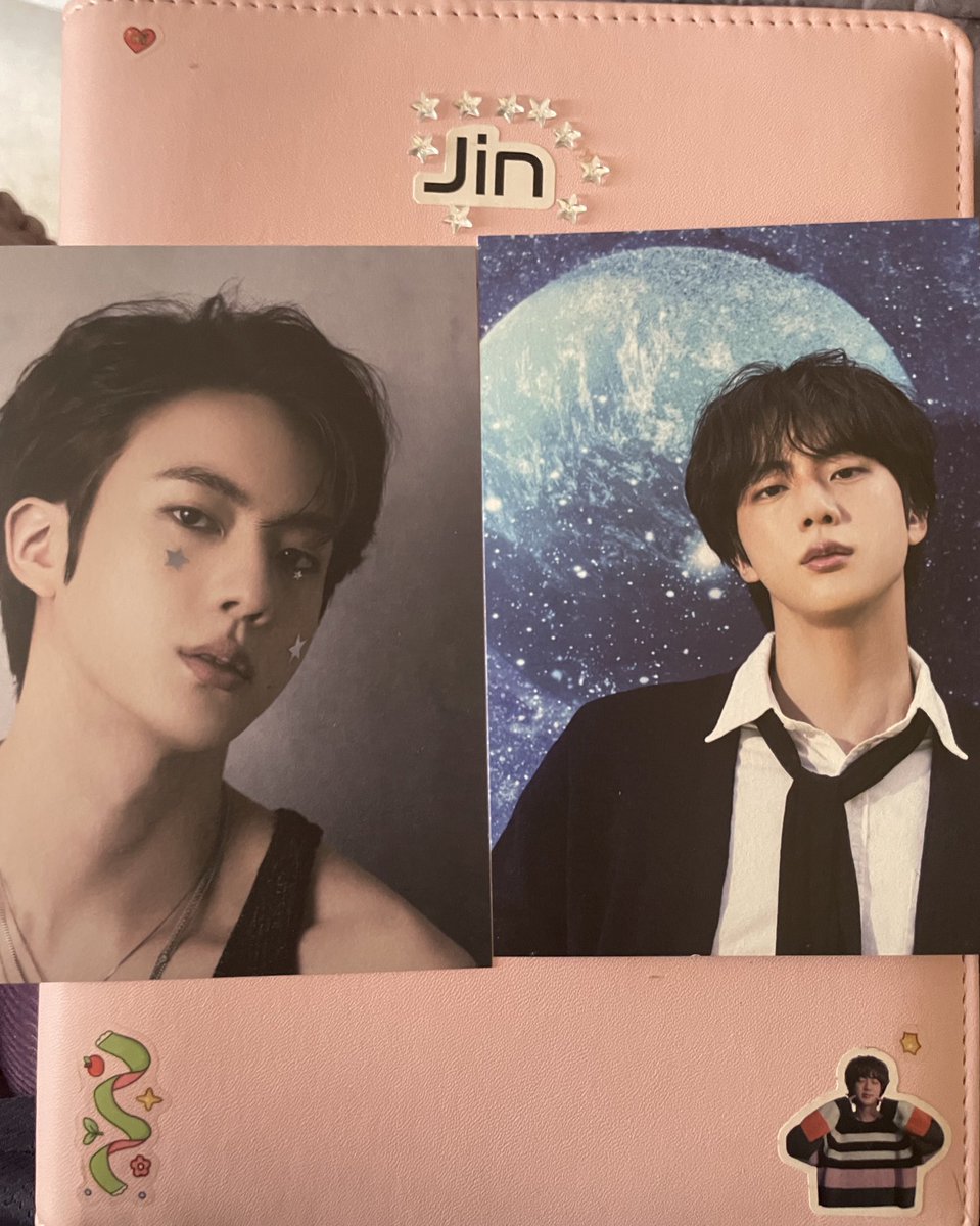 yoonwifebom's tweet photo. 💕 feedback positivo para @verchanhoon pela venda desses Jins, todo processo de compra foi muito tranquilo, chegou em segurança 🫶🏽 https://t.co/LcqWlIaRDe