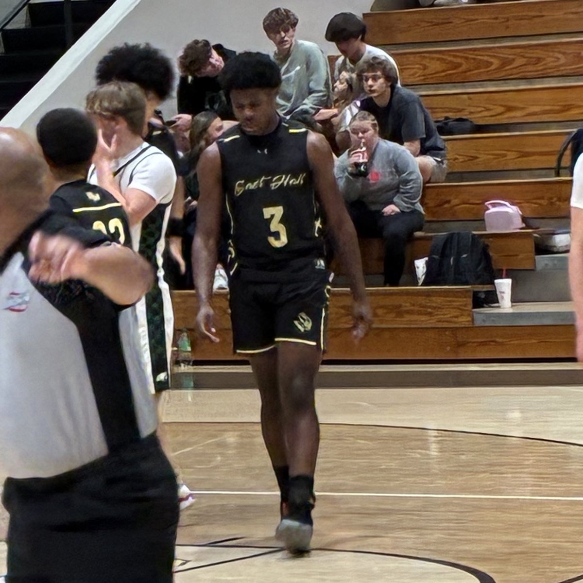 Halftime:
North Hall - 34
East Hall - 30

2026 <a href="/SpainGunn38/">Gunner spain</a> got going early with 21p already at the half.

2026 Chasen Jones leading way for East with 10p

<a href="/NTHbasketball/">North Hall Basketball</a> <a href="/northgareport/">Adrian | Ken</a>