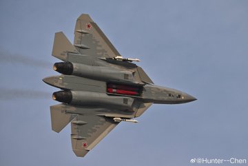 idrwalerts's tweet image. Russia still wants Indians to believe that Su-57 technology transfer will benefit the AMCA program, but that’s no longer realistic. 

AMCA is set to surpass the Su-57 in avionics and weapons systems by a wide margin. The only area where the Su-57 will retain an edge is in sheer…