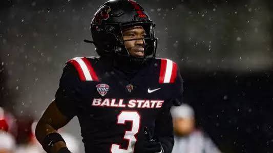 TimRoberson2's tweet image. AGTG! Blessed to have received an offer from Ball State University!! @dariusmoore07 @BlackbournMike @JUCOFFrenzy @JuCoFootballACE