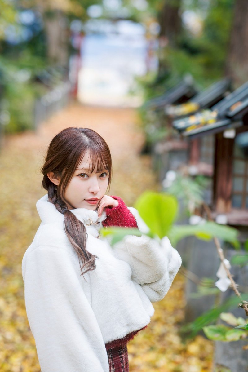 f_bb_2015's tweet photo. 会津美少女図鑑vol.16
11/29(土)福島民報朝刊にて、県内全域配布です！

県内のコンビニでも購入可能です
県外の方は福島民報バックナンバーからご購入できます
https://t.co/PUNYbfFTzR

#会津美少女図鑑 #福島民報 
#室井愛香利 #木村沙由里 #牧田優花 #遠藤栞 #福島美少女図鑑 https://t.co/yibRBW5KuK
