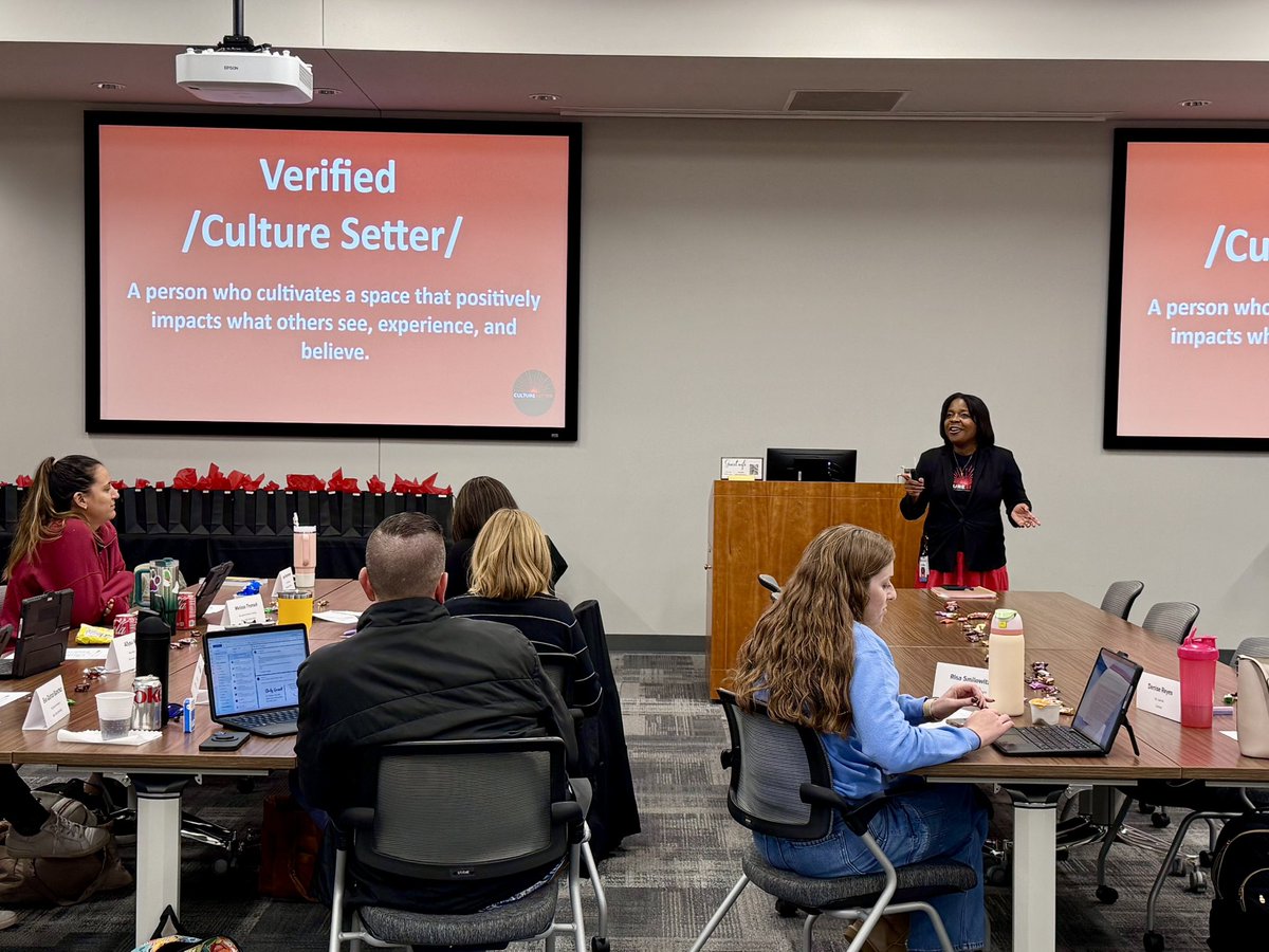 Kathleen Smith tweet media