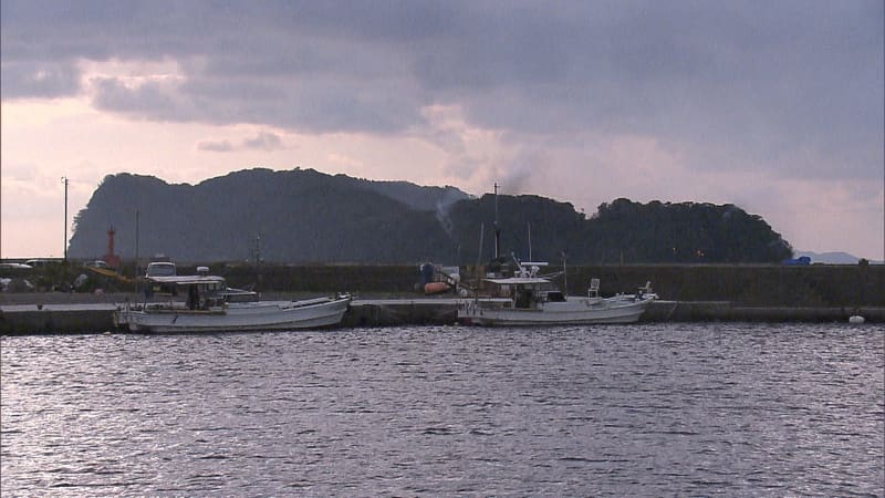 livedoornews's tweet image. 【鎮火至らず】大分市・大規模火災、1.4キロ離れた無人島にも火が燃え移ったか
news.livedoor.com/lite/article_d…

住宅など建物170棟に延焼し、焼損範囲は約4.9ヘクタールに及んでいる。大分県は自衛隊に災害派遣要請をしたという。また、国はこの大規模火災について災害救助法の適用を決定している。