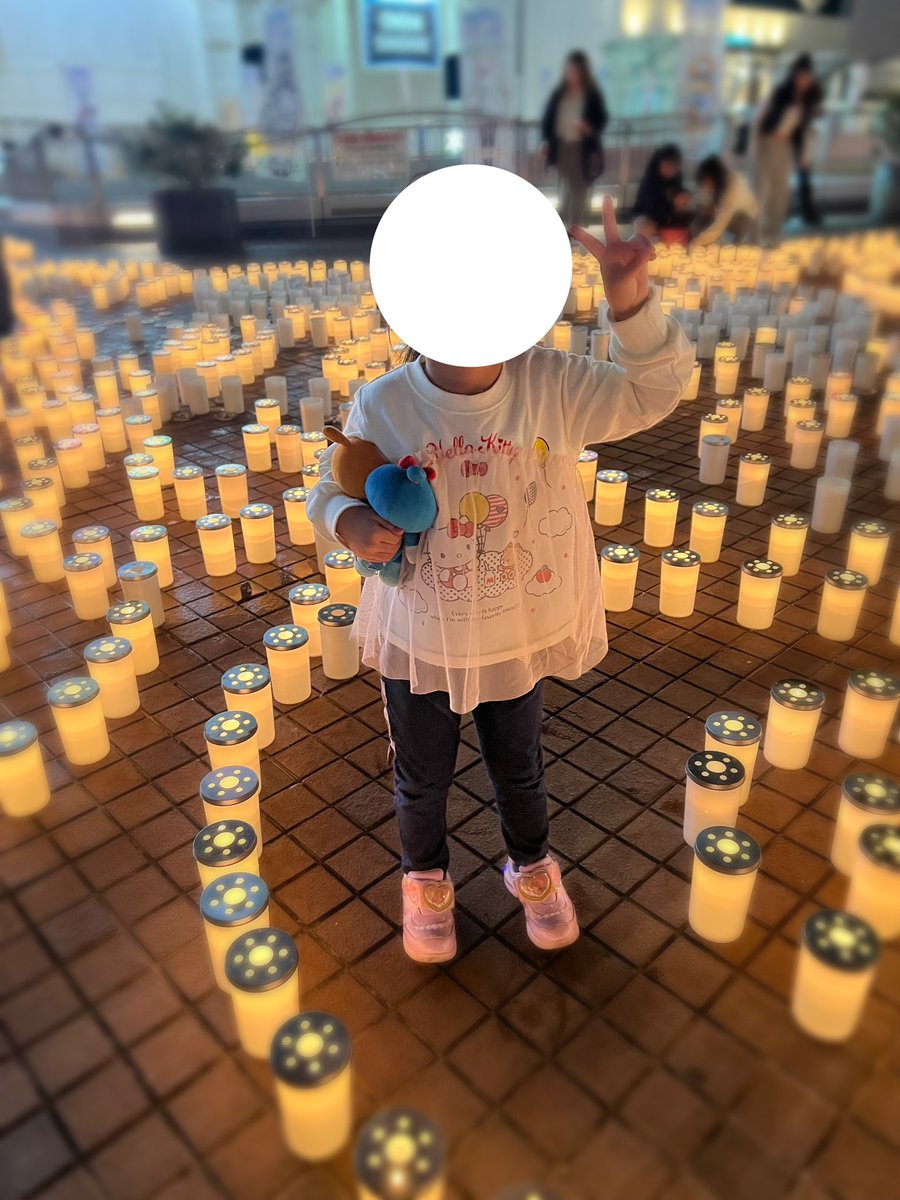 archivect_jp's tweet photo. 先日、関門海峡キャンドルナイトの下関エリアに足を運んできました🕯️🌟
この日はまださほど寒くもなくて、夜でもしっかりキャンドルの美しさを楽しむことができました！
下関・門司港で毎年開催されてますが、毎年仕事があったりで実はあまり行ったことがなく…💦今年は行けて良かったです👼 https://t.co/t0219eldol