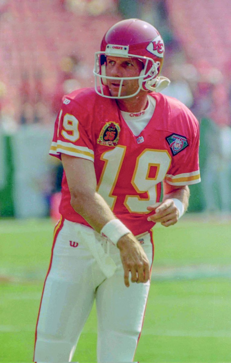 William7928's tweet photo. @td_nash He is the reason I am a Chiefs fan! https://t.co/1zfHtAleW2