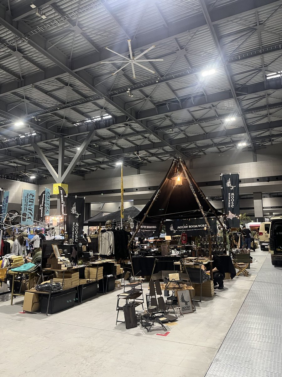 本日は札幌からお届け⛄️
自分の寝床がやっぱり最高。

何やかんやで苫小牧に着港して
荷下ろし終えて昨日の24時に帰宅💪
1週間の旅を無事に終えました。

忙しすぎて記憶が飛んでたので
帰りのフェリーで記憶を辿り、
あんなこんなで沢山のMOOSEファンに
来て頂けた事を思い出して
改めて感謝です🙇