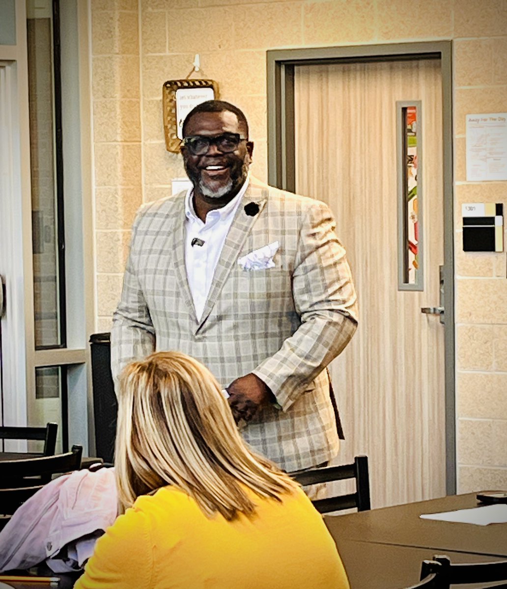 ChipBaker19's tweet photo. It was great to see my Conroe High School peeps! @conroehscisd @conroeisd @tasha_smith78 @AleciaThomas11 @CoachHardeman 

#grateful #gogetit #conroeisd

#conroe #highschool #grateful #tsc #gogetit #conroeisd #chipbaker https://t.co/QxDJM7PkQc