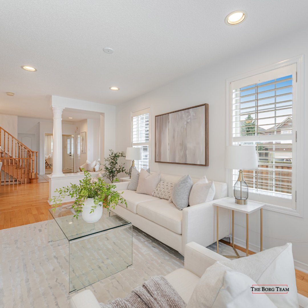 JeffBorgRealtor's tweet photo. FOR LEASE - 1137 Meadowgrove Court
Welcome to beautiful Old Meadowvale Village, one of Mississauga’s most desirable communities!
This bright, freshly painted 3-bedroom 3 bathroom home is move-in ready. #theborgteam #meadowvalevillage #mississauga #jeffborg https://t.co/AFiREW0OIR