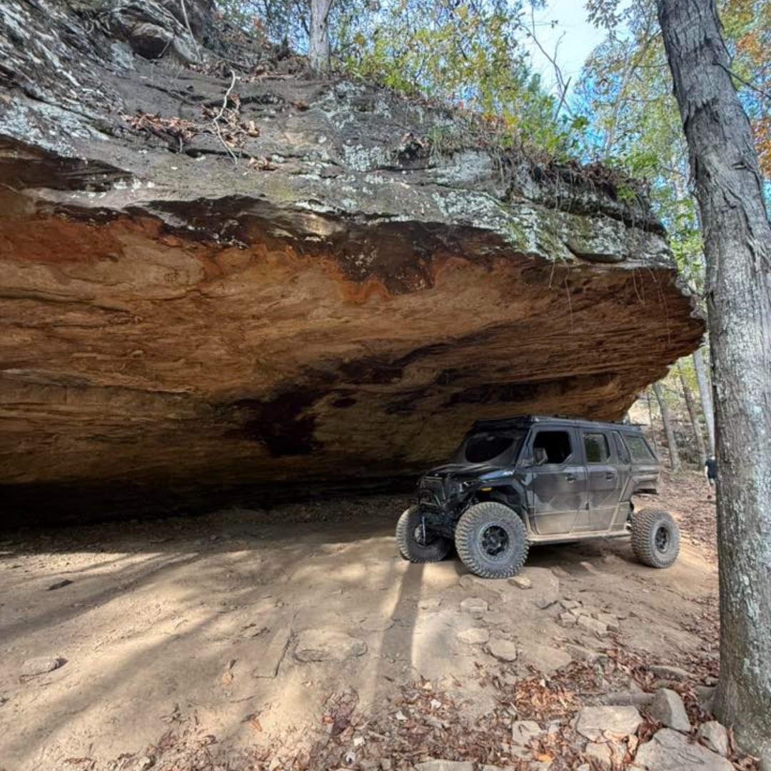 ThumperFab's tweet image. 📸 Big shoutout to Michael Anderson for sending in this EPIC shot of our Thumper Fab Roof Rack on the Polaris XPEDITION!
🔥 Drop a 👍 if you love this setup or tag a friend who needs one!
#ThumperFab #PolarisXPEDITION #RoofRack