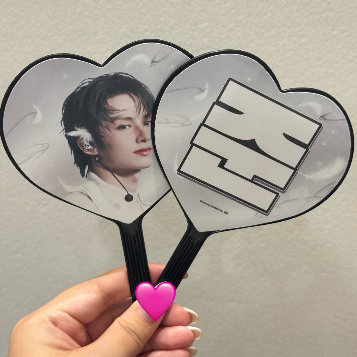 𝒄𝒉𝒆𝒓𝒓𝒚𝒔𝒕𝒓𝒂𝒘𝒃𝒆𝒓𝒓𝒚_406 tweet media