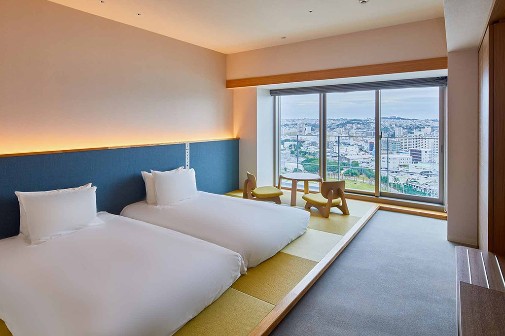 📍ホテルアラクージュ オキナワ
2022年浦添にオープン！東シナ海が一望できる絶景インフィニティプールが魅力のシティリゾートホテル。ビジネス・観光どちらにもアクセス良好です。