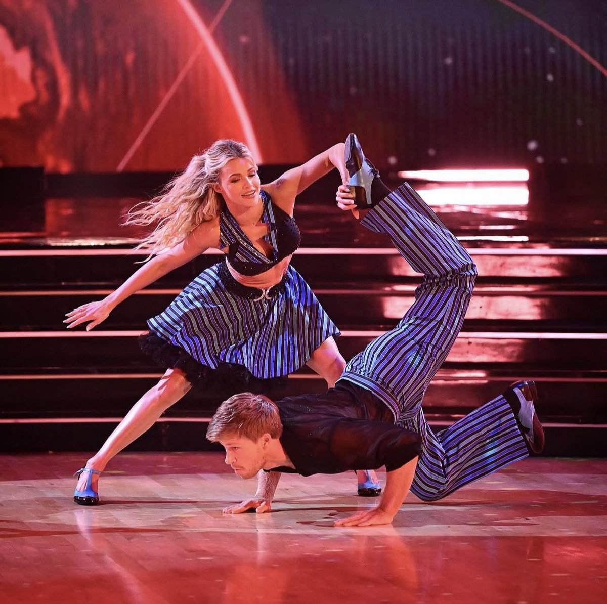 turtIepond's tweet image. MY WINNERS! #dwts