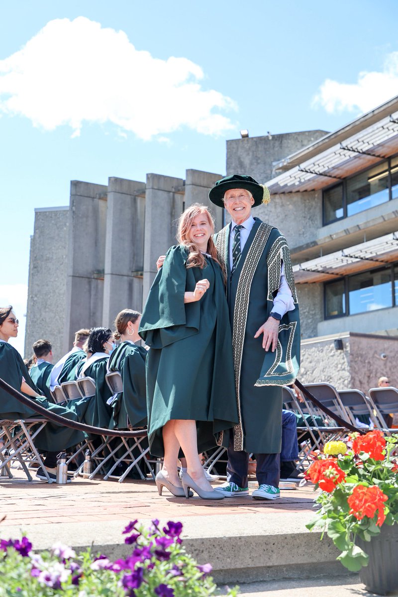 Lis Pfeiffer tweet media