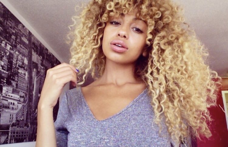 Me at age 23 going through the absolute worst depression of my early adult life. 106 lbs, anxious, angry, and always in a fist fight. 

This was how I was stepping out tho ✨