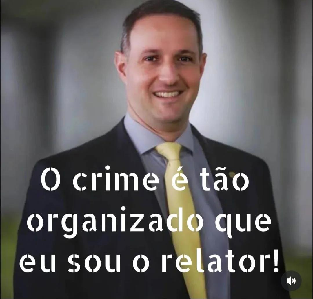 TheodorCarvalho's tweet image. Quem paga o SINDICATO DO CRIME somos nós contribuintes, não aceitamos que a Policia Federal deixa de investigar políticos criminosos. Temos que ir pras ruas gente.. eles não podem fazer parte do crime organizado sem serem investigados.