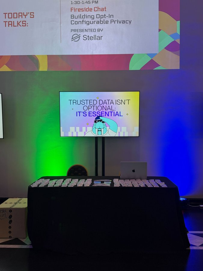 Walrus_VN's tweet image. Chào buổi sáng anh em!

Ai muốn rinh quà về nhà thì giơ tay nào 🙋🤩