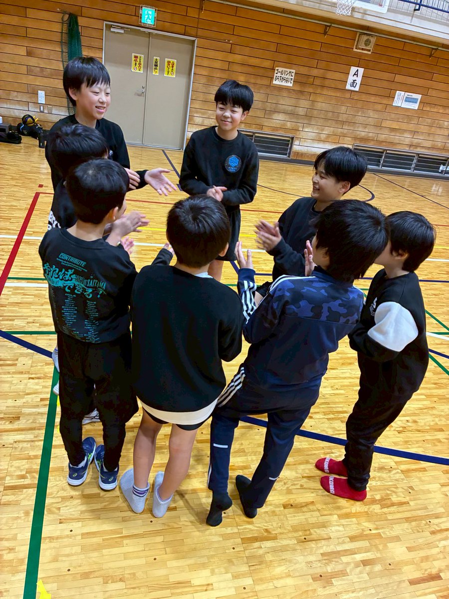 rubicks_iruma's tweet image. 本日は夜練習🏐ちょっと体調不良者が多いですな😅
練習前に予防できることを挙げてみました✋️
よく寝る　よく食べる　マスクをする　消毒をする　手洗いうがいをする！
あと何かあったかな!?
何にせよ皆なんとか耐えてくれぇ😂