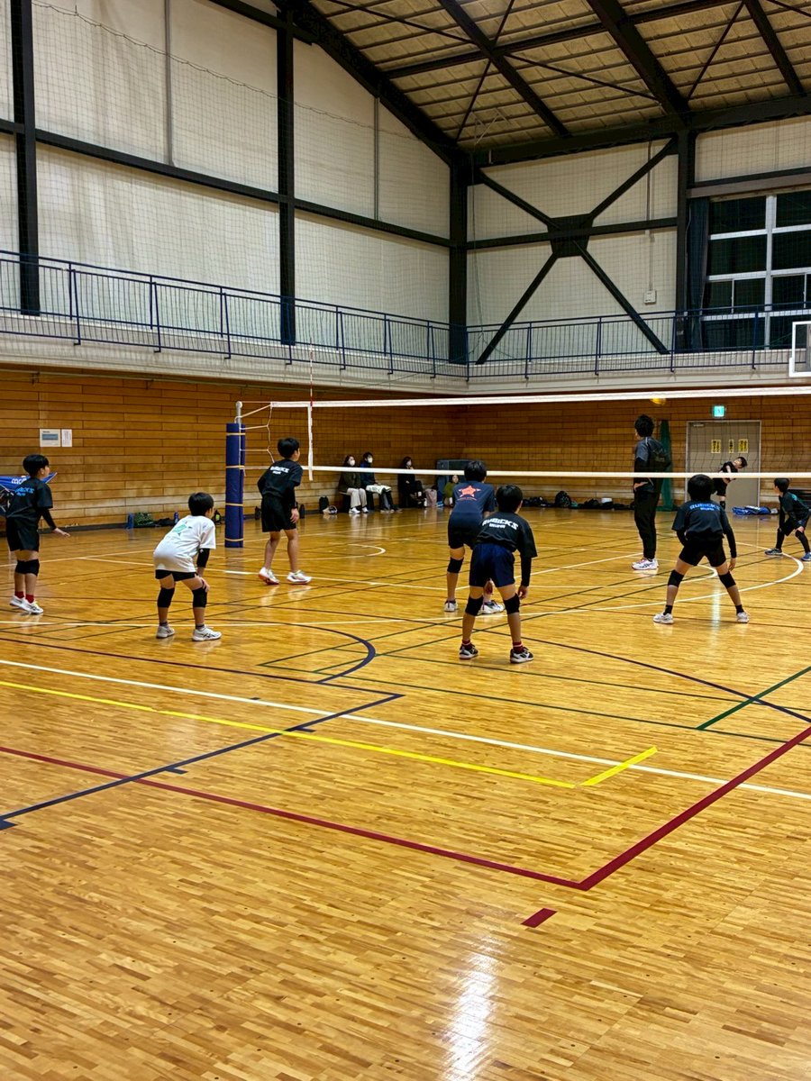 rubicks_iruma's tweet image. 本日は夜練習🏐ちょっと体調不良者が多いですな😅
練習前に予防できることを挙げてみました✋️
よく寝る　よく食べる　マスクをする　消毒をする　手洗いうがいをする！
あと何かあったかな!?
何にせよ皆なんとか耐えてくれぇ😂