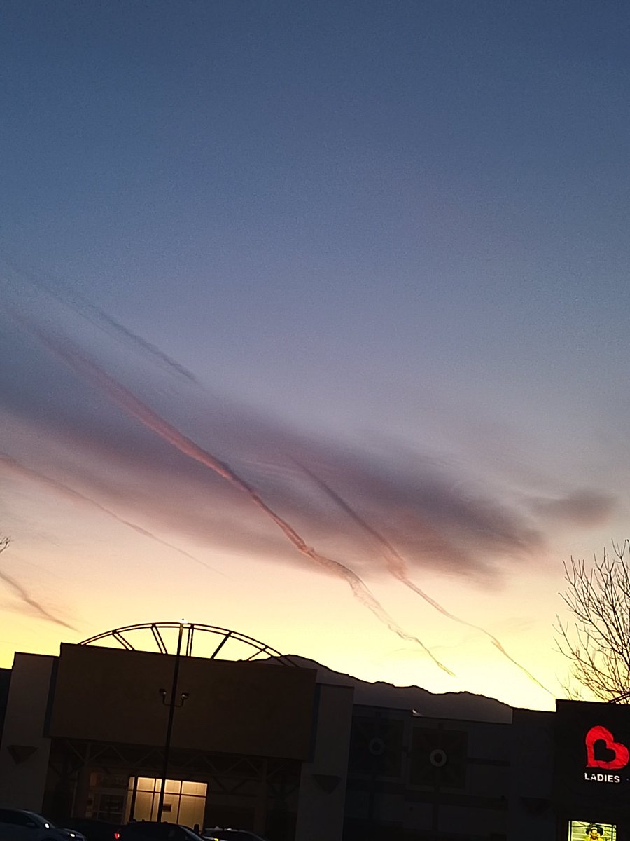 Kao26817's tweet photo. @KKTV11News https://t.co/Pex1P3WF5m