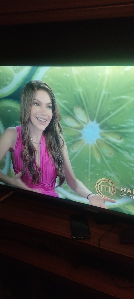 Jazhy_Under's tweet image. Mara Topic!!! Diosito 😍😍😍 que manera de entrar a las cocinas y que aura que tiene, es mi ganadora desde ya!!!
#MCCelebrityEc