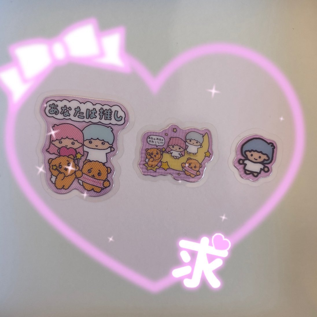 J3T48113's tweet photo. @k_______0815 お待たせしてしまい申し訳ないです🙇🏻‍♀️
ちなみに小さいキティちゃん+マイメロちゃん+ポムポムプリン↔︎あなたは推し+小さいキキでお願いしたいのですが可能ですか？ https://t.co/G77ubGD7uq