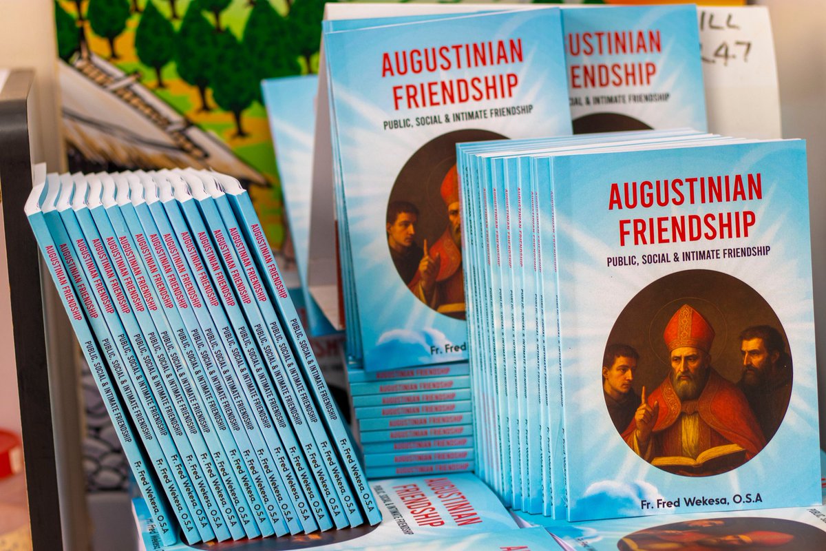 africanink's tweet image. At the heart of every great and bestselling African read is a dedicated team, passionate, process-oriented, and driven. Our editors, designers, marketers, and of course, our remarkable African writers all work together to bring powerful stories to life.