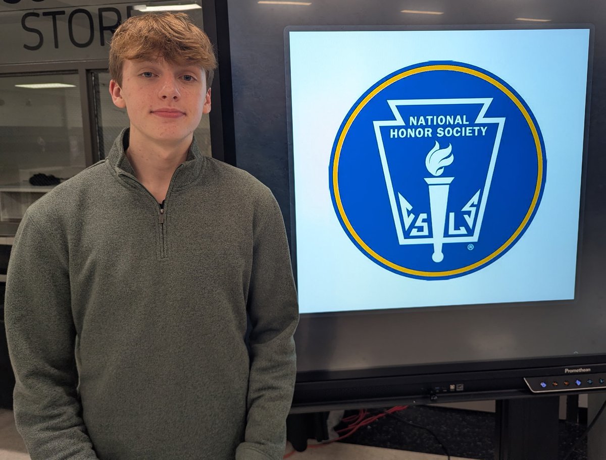 Proud to announce i have been putting in work not just on the court but in the classroom as well and I have been inducted into the national honors society <a href="/HankampScott/">Scott Hankamp</a> <a href="/gabesweat2/">Gabe Sweat</a> <a href="/CoachBurse_/">Darien Burse</a> <a href="/NoelEmenhiser/">Noel Emenhiser</a> <a href="/JakeDuPree_10/">Jake DuPree</a> <a href="/CoachSterl/">Sterling Johnson</a> <a href="/coachmitch44/">Greg Mitchell</a> <a href="/jgilbertsport/">Jonathon Gilbert</a> <a href="/nick_huyck/">Nick Huyck</a>