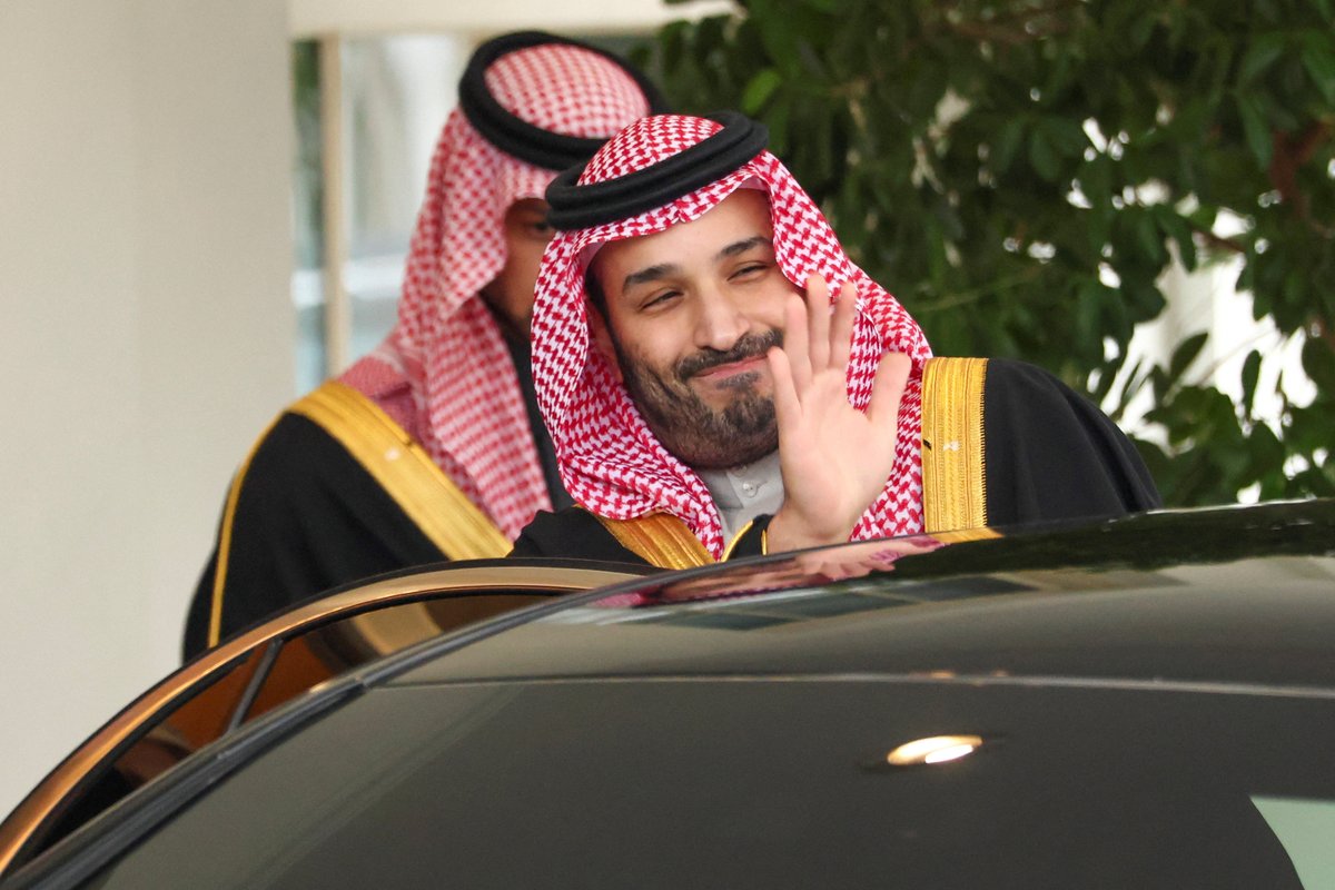 <a href="/EphremKossaify/">Ephrem Kossaify</a> <a href="/WhiteHouse/">The White House</a> <a href="/POTUS/">President Donald J. Trump</a> <a href="/realDonaldTrump/">Donald J. Trump</a> <a href="/kbsalsaud/">Khalid bin Salman خالد بن سلمان</a> <a href="/rbalsaud/">Reema Bandar Al-Saud</a> #SPOTLIGHT: During <a href="/WhiteHouse/">The White House</a> visit, #Saudi Crown Prince Mohammed bin Salman confirmed #SaudiArabia would invest up to $1tn in the #US economy arab.news/jqzpc