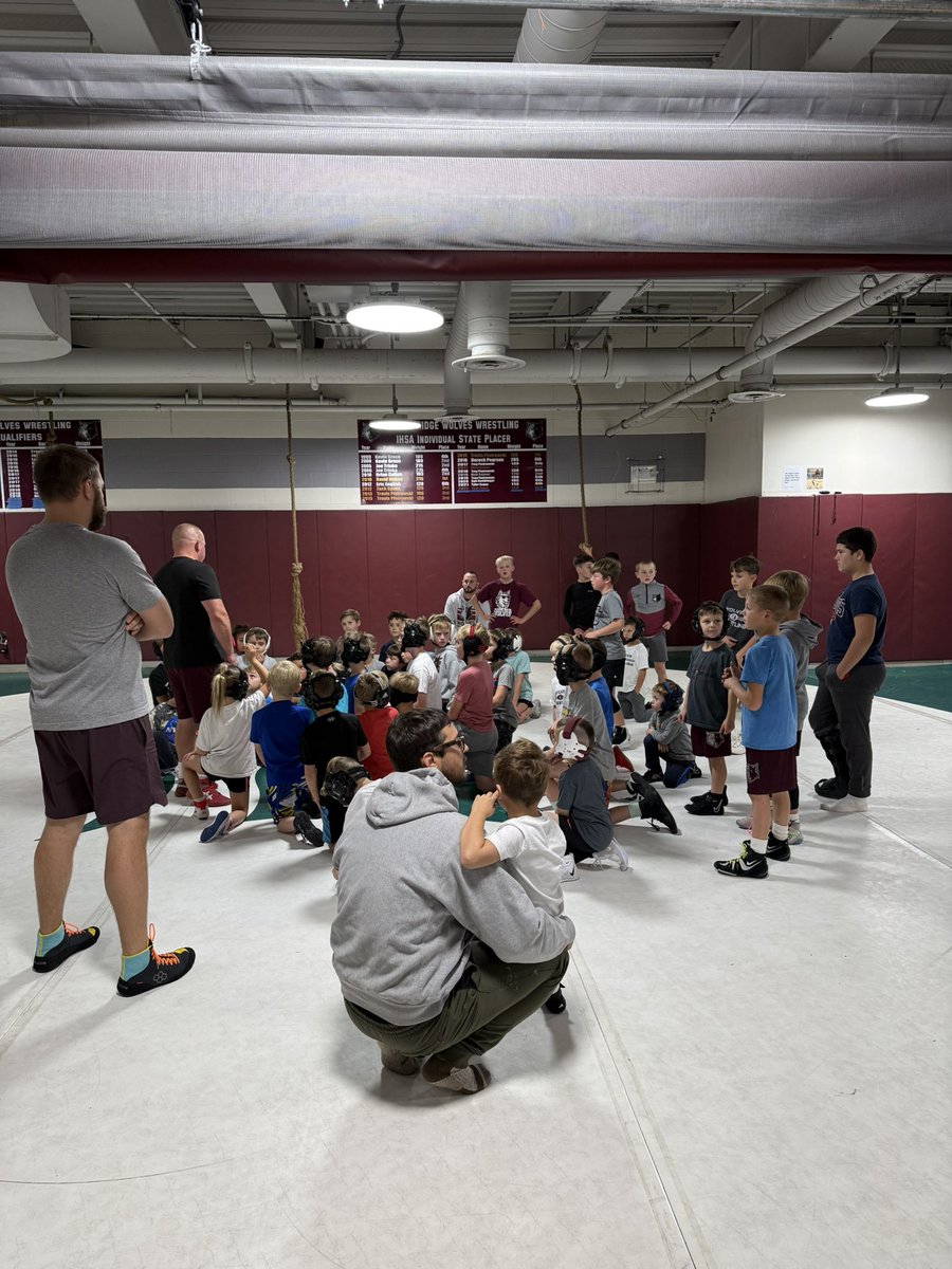 Wolves_WC's tweet image. It’s the most wonderful time of the year! Wolves Wrestling season 2025/2026 has OFFICIALLY started 🤩
It was so good to see everyone again and even BETTER to see some ɴᴇᴡ faces! Let’s GO‼️‼️ 🐺
