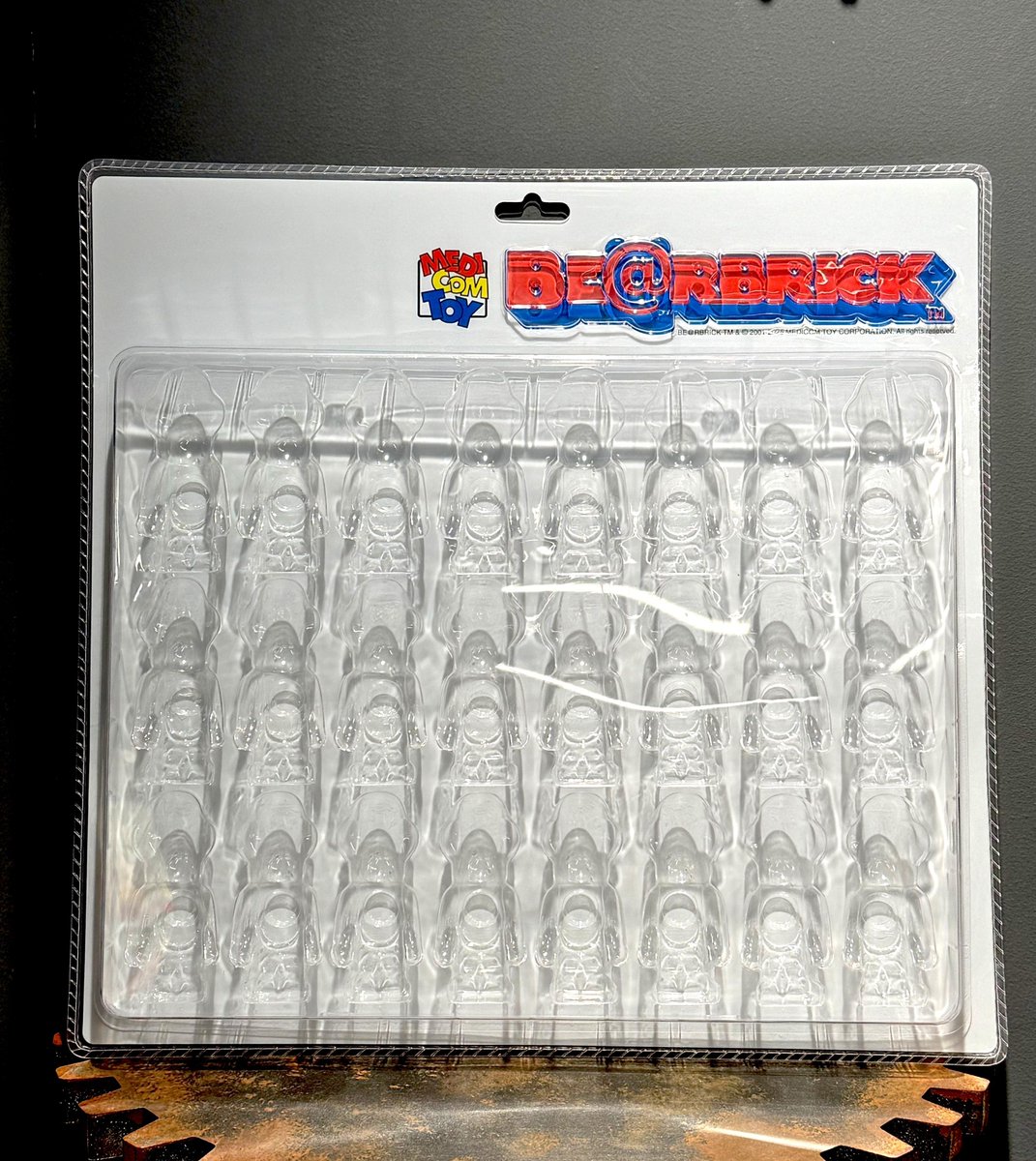 ベアブリック BE@RBRICK BOARD BLISTER DISPLAY