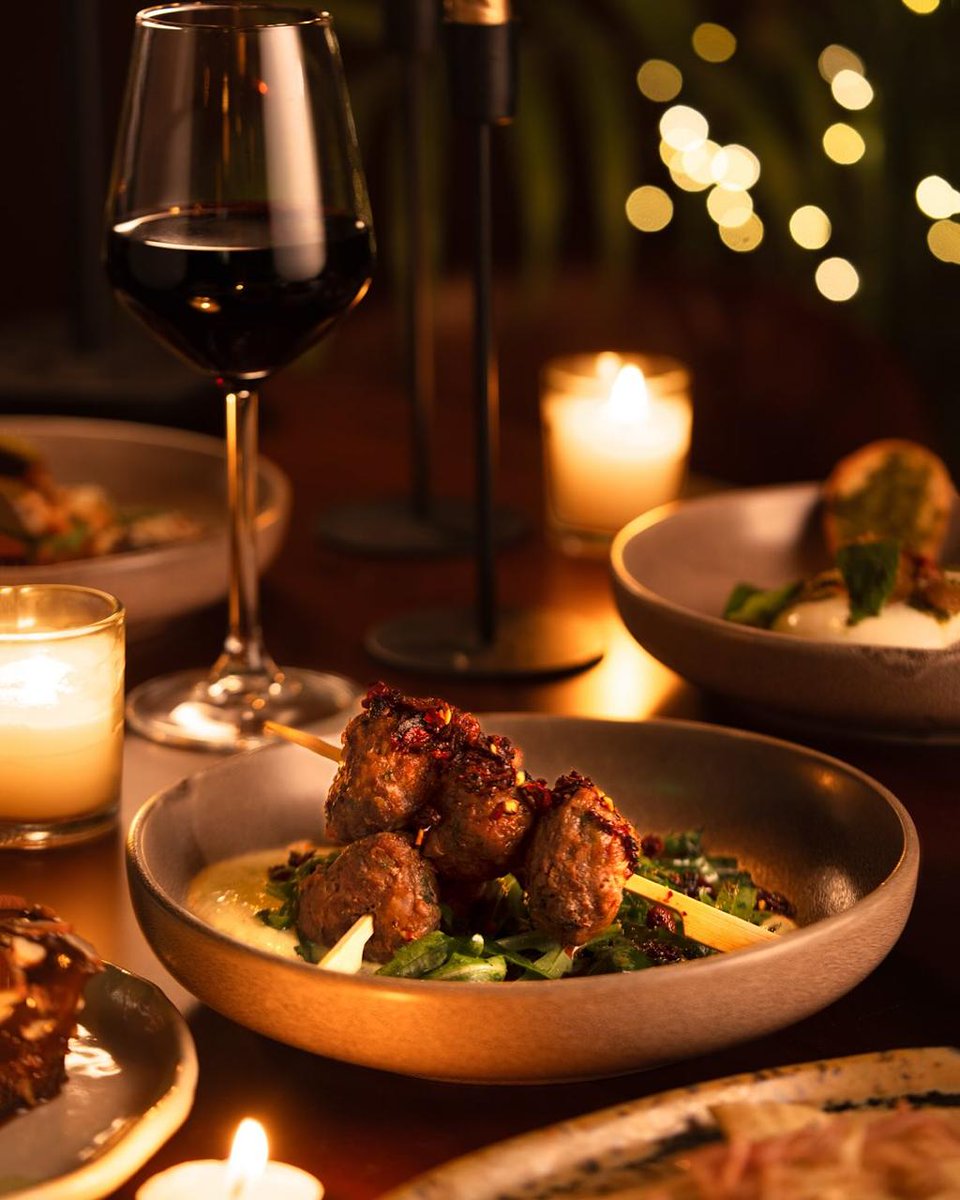 EldecoGroup's tweet photo. Serving San Francisco soul with a Delhi swagger — Mission Bay at Eldeco Centre is the new noise you can’t ignore.
Clinking glasses, candlelit plates &amp; conversations that get tastier with every bite.

#Eldeco #EldecoGroup #EldecoCentre #MissionBay #DelhiEats #EveningsAtEldeco https://t.co/VdTFPFTTwW