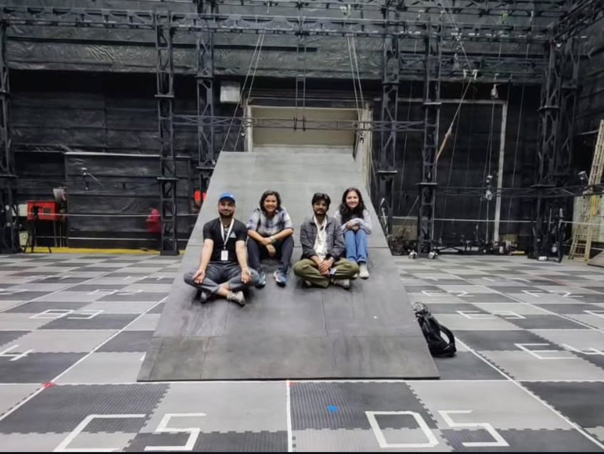 KshitizCritic's tweet photo. 🚨🚨 CGI Set pics of #Ramayana 🚨🚨

These pics are from Film City, where DNEG has created an CGI set for #Ramayana 

People who know how VFX and CGI works will know that this is some Hollywood level shit🥶🥶

#RanbirKapoor #Yash #SaiPallavi #SunnyDeol #DNEG #RaviDubey https://t.co/9AwGivnnC4