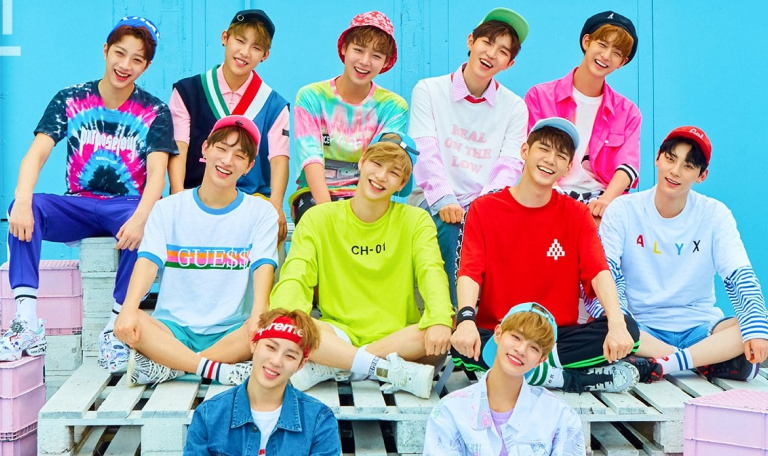 kchartsmaster's tweet image. All winners of &quot;Best Male Group&quot; at the MAMA Awards:

1999: H.O.T
2000: g.o.d
2001: SHINHWA
2002: SHINHWA
2003: SHINHWA
2004: SHINHWA
2005: SG Wannabe
2006: TVXQ!
2007: BIGBANG
2008: BIGBANG
2009: 2PM
2010: 2PM
2011: Super Junior
2012: BIGBANG
2013: INFINITE
2014: EXO 
2015: EXO…