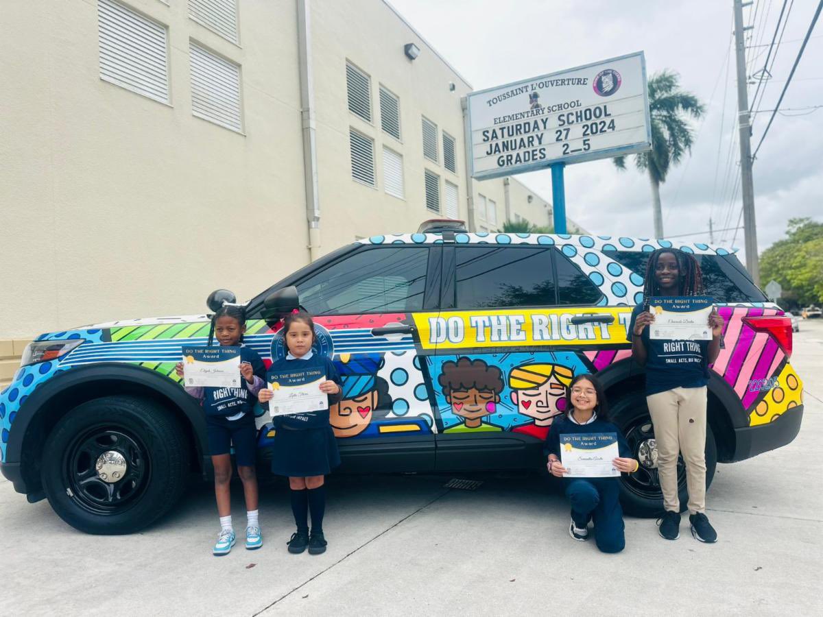 Early Giving is Open!

Since 1990, <a href="/DTRTMiami/">Do The Right Thing</a> has honored over 270,000 students across Miami-Dade County for their positive choices.

Help us continue encouraging our future leaders to do the right thing! 

Donate today!
givemiamiday.org/organization/d…