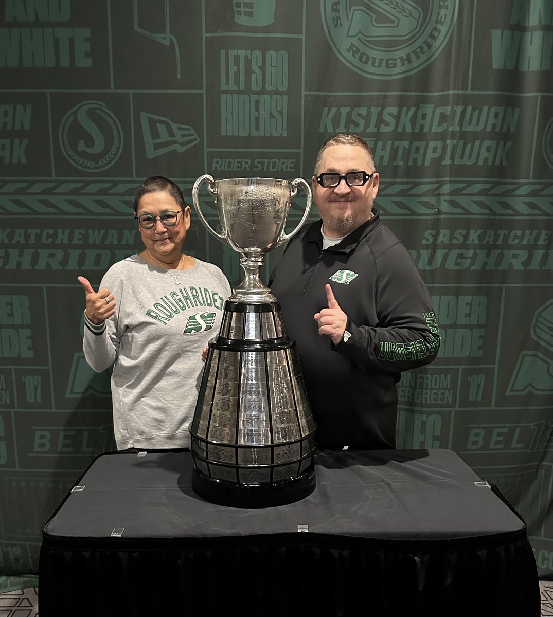 Rider Charm tweet media