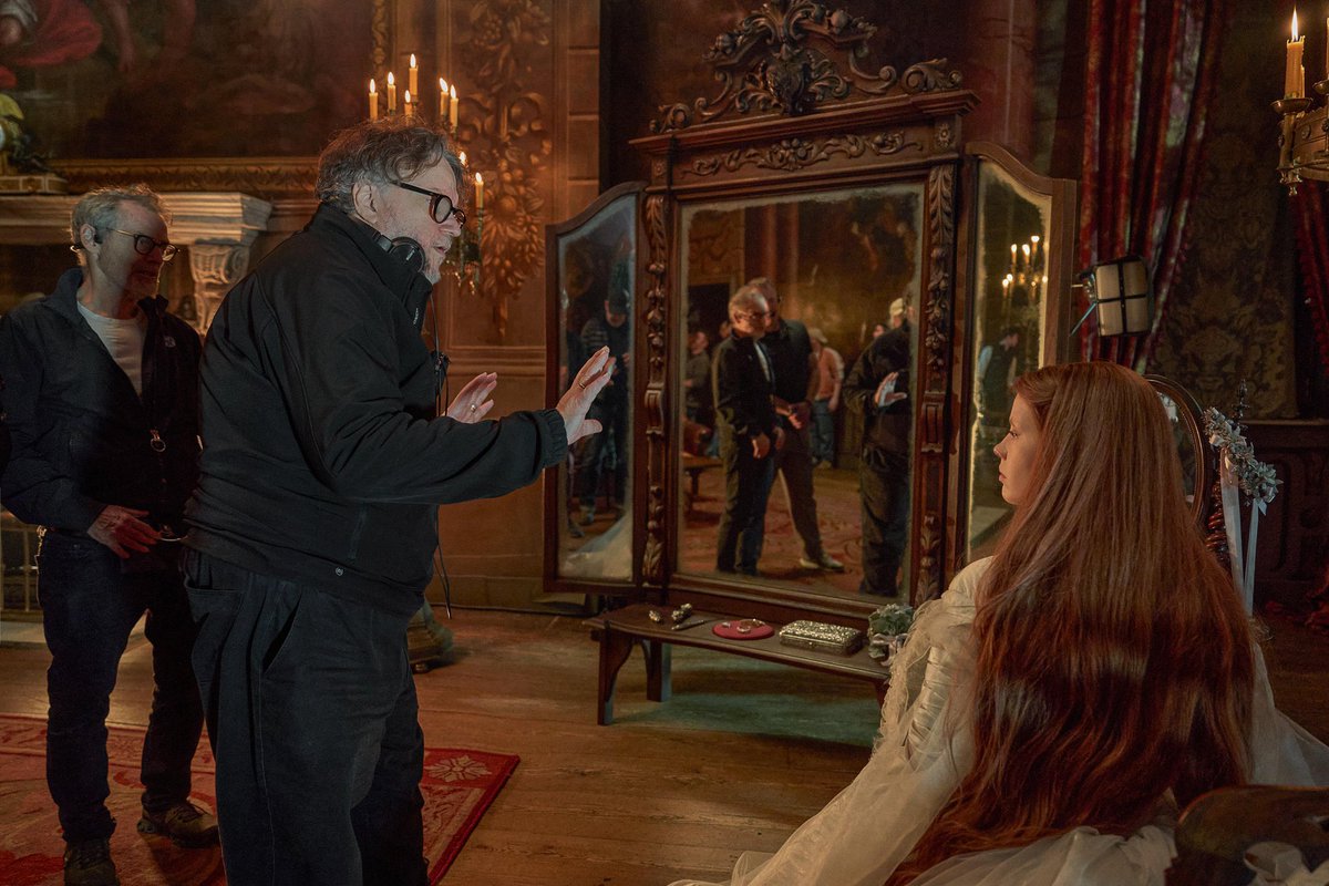 THRNewsRP's tweet image. © #𝖳𝖧𝖱𝖭𝖾𝗐𝗌𝖱𝖯 • 𝖭𝖾𝗐 𝖢𝗈𝗇𝗍𝖾𝗇𝗍
❨ 𝖥𝗂𝗅𝗆 • 𝟤𝟢𝟤𝟧 ❩ 𝗆𝗈𝗋𝖾 𝗂𝗇𝖿𝗈𝗋𝗆𝖺𝗍𝗂𝗈𝗇!
𝗍𝖺𝗀: #FrankensteinRP 🎞️

Here’s a little BTS to start the week off right. Frankenstein is coming to theaters November 23rd.