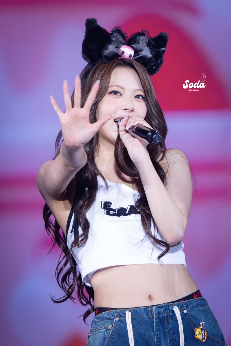 Eunchae_Soda's tweet photo. 20251118
LE SSERAFIM TOUR ‘EASY CRAZY HOT’ ENCORE
IN TOKYO DOME

👋🏻

#홍은채 #은채 #만채 
#ウンチェ 
#HONGEUNCHAE #EUNCHAE
#르세라핌 #ルセラフィム #LE_SSERAFIM
#EASY_CRAZY_HOT_ENCORE
#EASY_CRAZY_HOT_TOUR_ENCORE_TOKYO_DOME https://t.co/uwzW6uNvhX